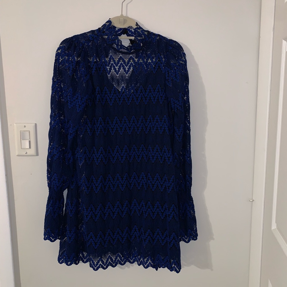 Free people long sleeve blue lace chevron dress
